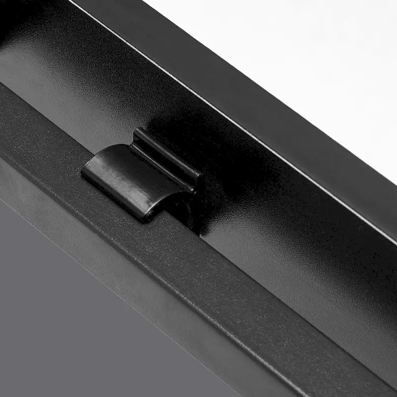 Bureau pliable noir une personne sur roulettes