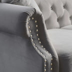 Canapé Chesterfield 3 places capitonné beige/gris avec accoudoirs roulés et cloutage décoratif