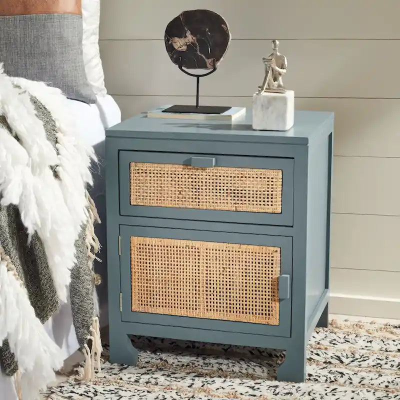 Table de chevet côtière en rotin 1 tiroir 1 porte – Naturel / Blanc / Gris bleu / Noir