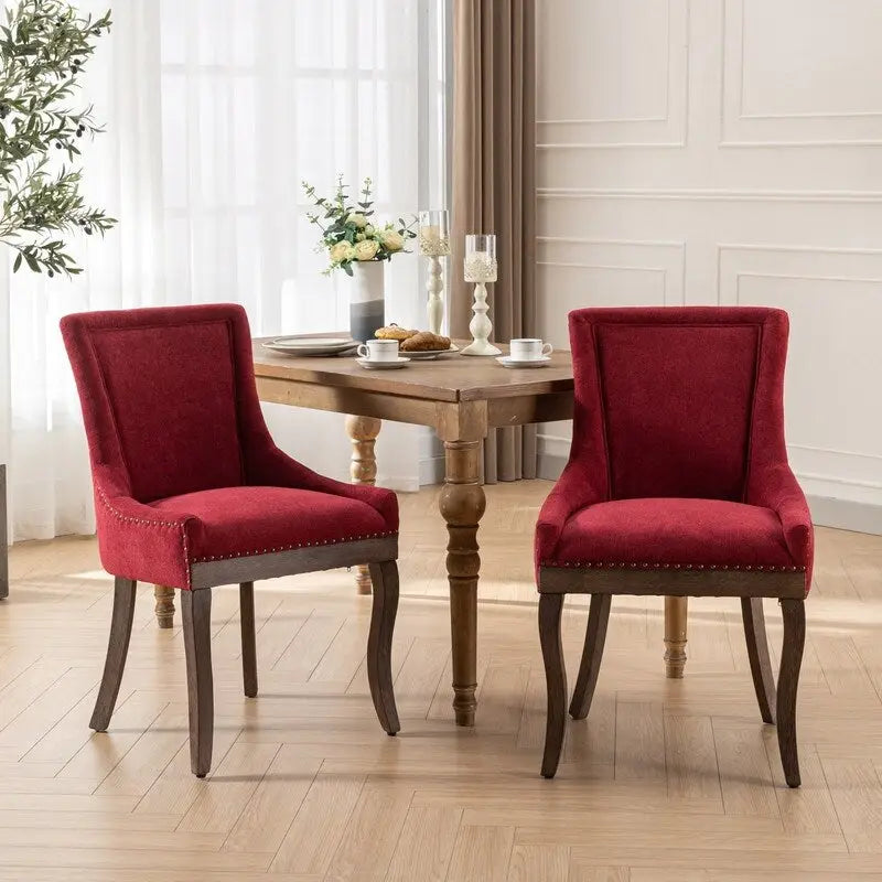 Chaises de salle à manger hautes en tissu jaune/bordeaux avec pieds en bois et clous décoratifs, lot de 2